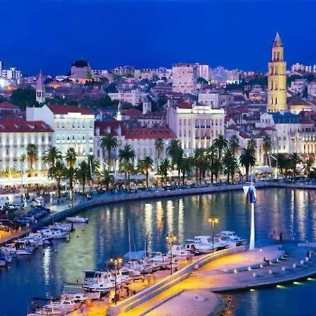 Apartman Evala *